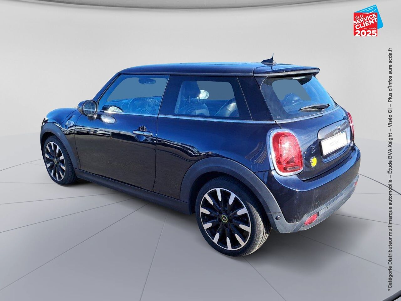 Véhicule d'occasion MINI MINI COOPER SE 184CH YOURS BVA chez BMW Pontarlier