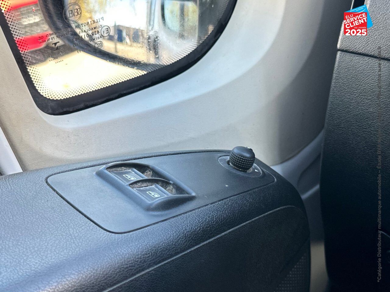 Véhicule d'occasion FIAT DUCATO BENNE 3.5 MAXI XL 2.3 MULTIJET 140CH ACIER DOUBLE CABINE PACK PRO NAV + COFFRE JPM E6D chez Renault Colmar