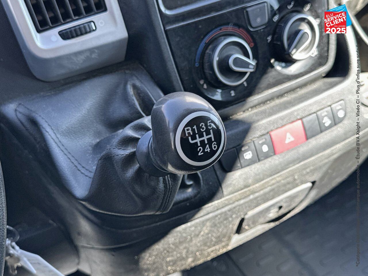 Véhicule d'occasion FIAT DUCATO BENNE 3.5 MAXI XL 2.3 MULTIJET 140CH ACIER DOUBLE CABINE PACK PRO NAV + COFFRE JPM E6D chez Renault Colmar