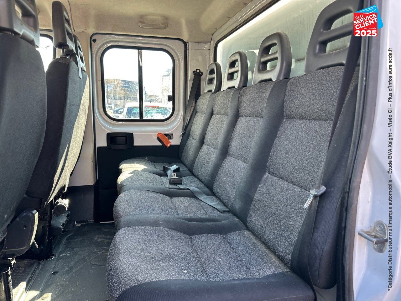 Véhicule d'occasion FIAT DUCATO BENNE 3.5 MAXI XL 2.3 MULTIJET 140CH ACIER DOUBLE CABINE PACK PRO NAV + COFFRE JPM E6D chez Renault Colmar