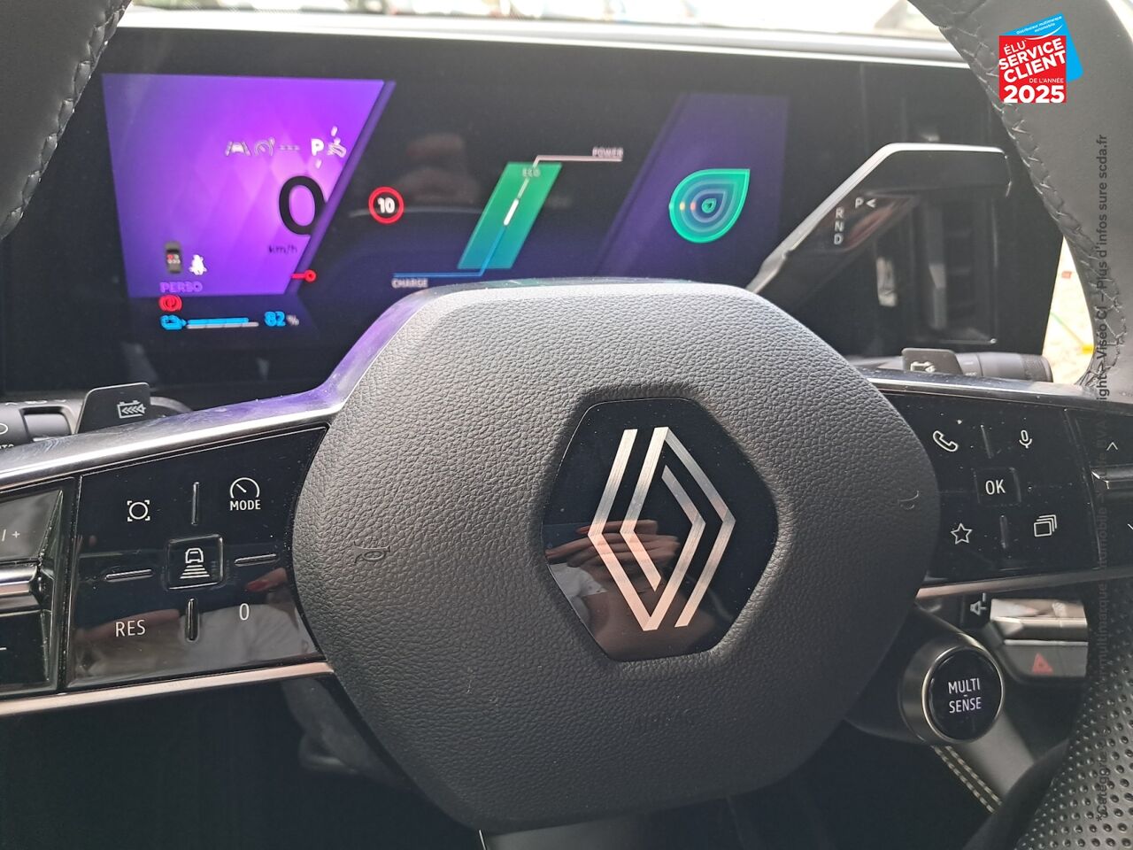 Véhicule d'occasion RENAULT MEGANE E-TECH ELECTRIC 220CH ICONIC AUTONOMIE CONFORT -24 chez Renault Colmar
