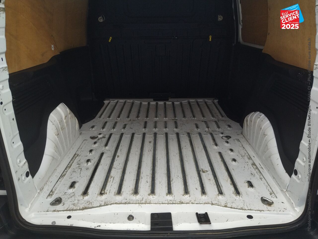 Véhicule d'occasion PEUGEOT PARTNER STANDARD 1000KG BLUEHDI 100CH SS BVM5 GRIP chez Toyota Thionville