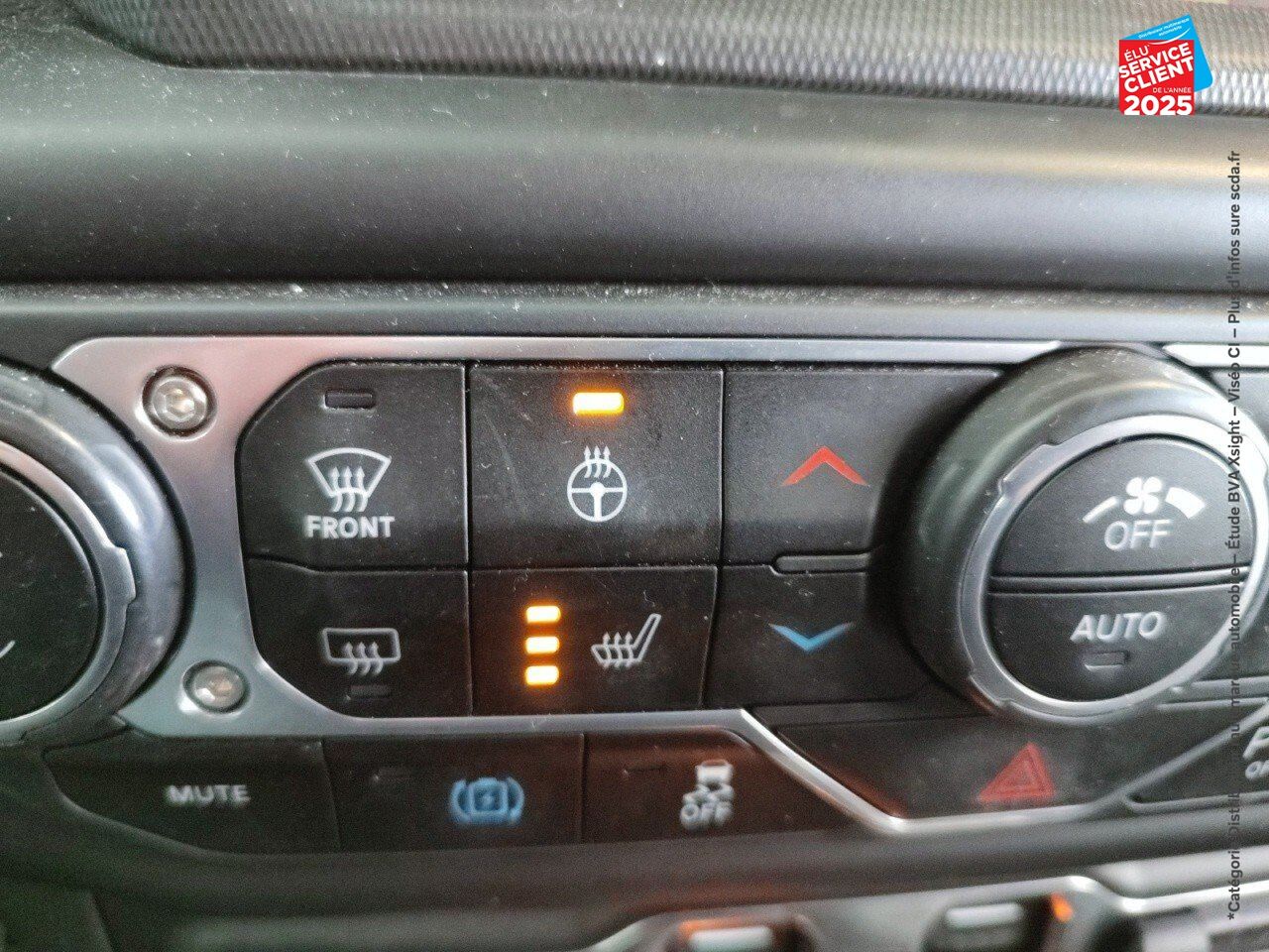 Véhicule d'occasion JEEP WRANGLER UNLIMITED 2.0 T 380CH 4XE OVERLAND COMMAND-TRAC MY23 chez Renault Colmar