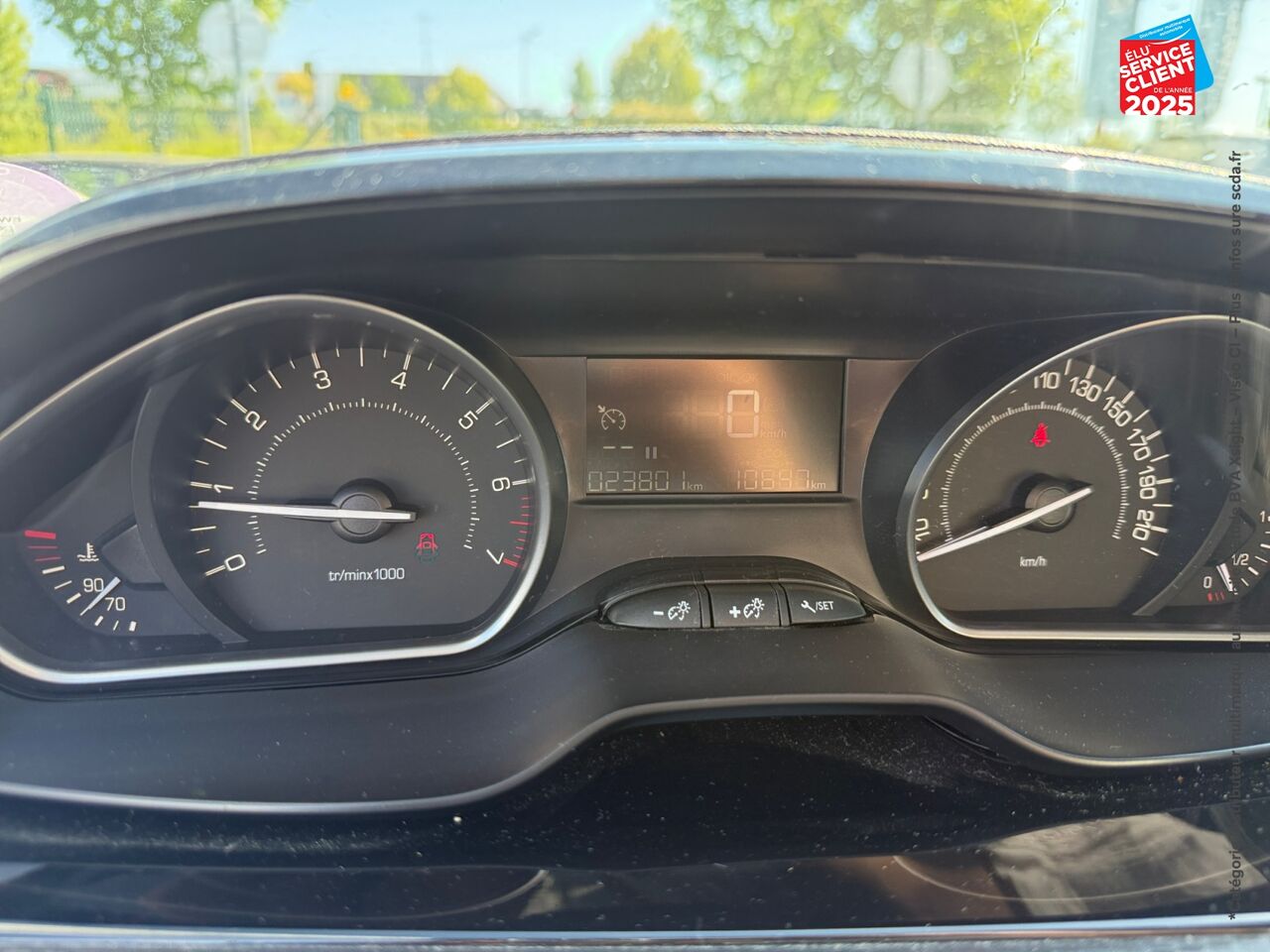 Véhicule d'occasion PEUGEOT 208 1.2 PURETECH 82CH STYLE 5P chez Renault Saint-Louis