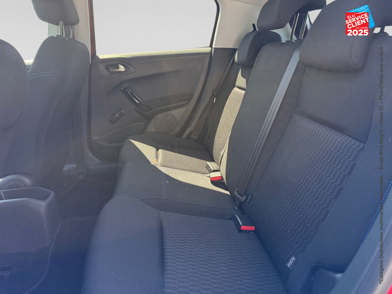 Véhicule d'occasion PEUGEOT 208 1.2 PURETECH 82CH STYLE 5P chez Renault Saint-Louis
