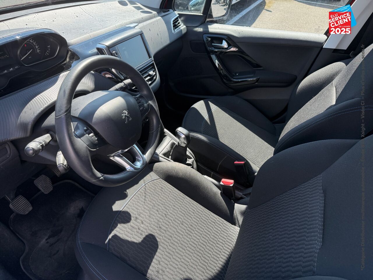 Véhicule d'occasion PEUGEOT 208 1.2 PURETECH 82CH STYLE 5P chez Renault Saint-Louis