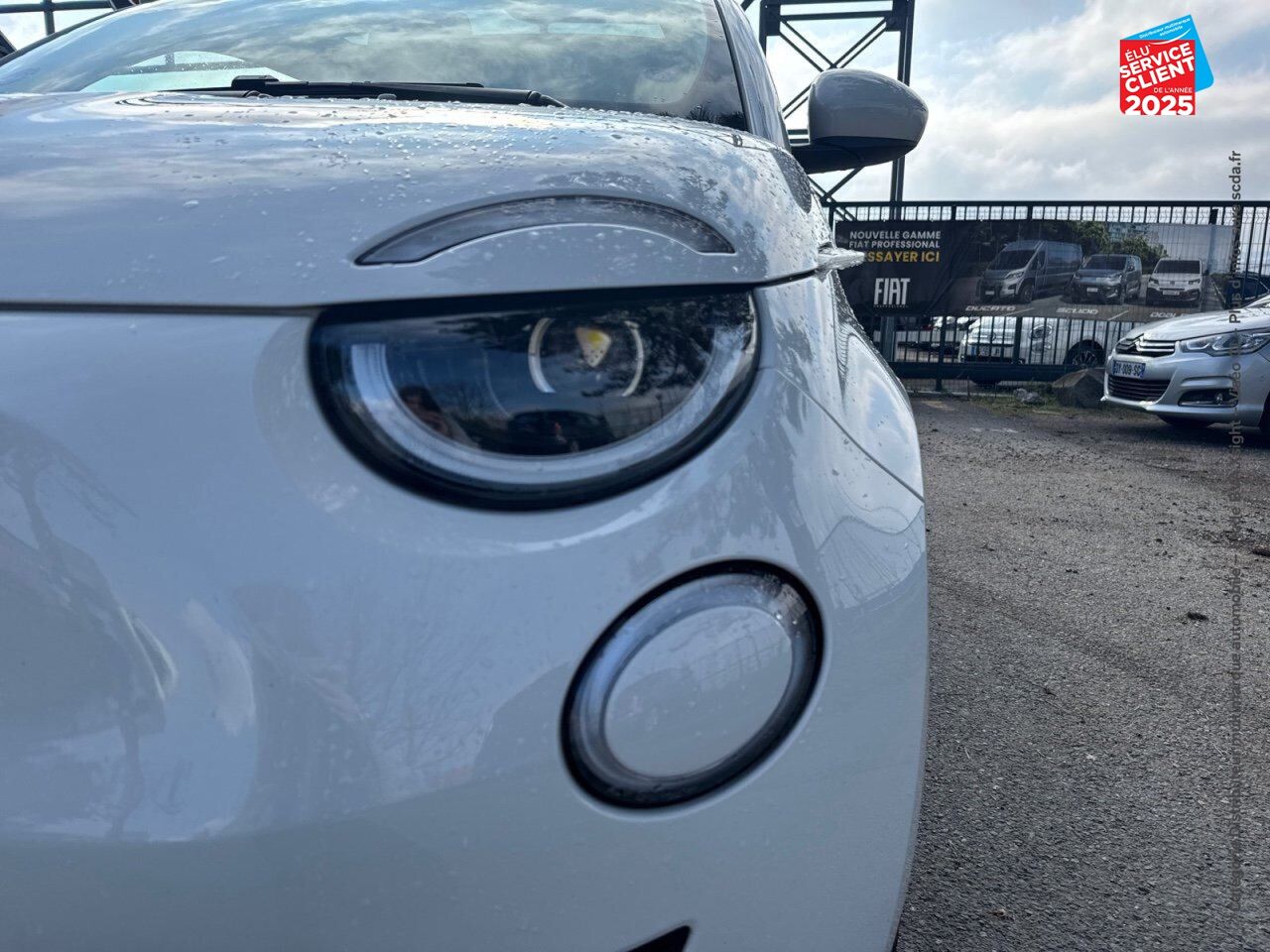 Véhicule d'occasion FIAT 500 3+1 E 118CH ICONE PLUS PACK MAGIC EYE chez Dacia Belfort