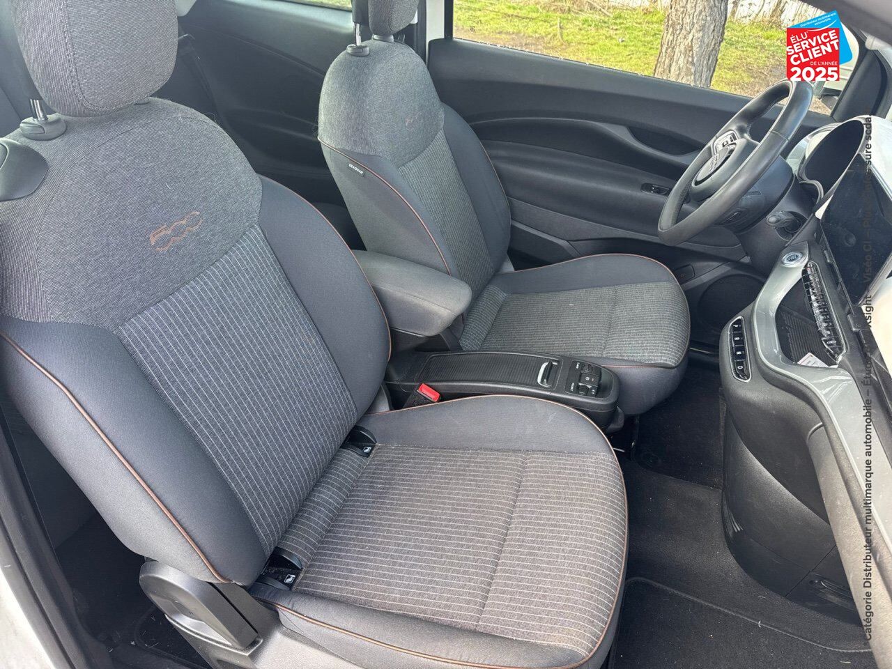 Véhicule d'occasion FIAT 500 3+1 E 118CH ICONE PLUS PACK MAGIC EYE chez Dacia Belfort