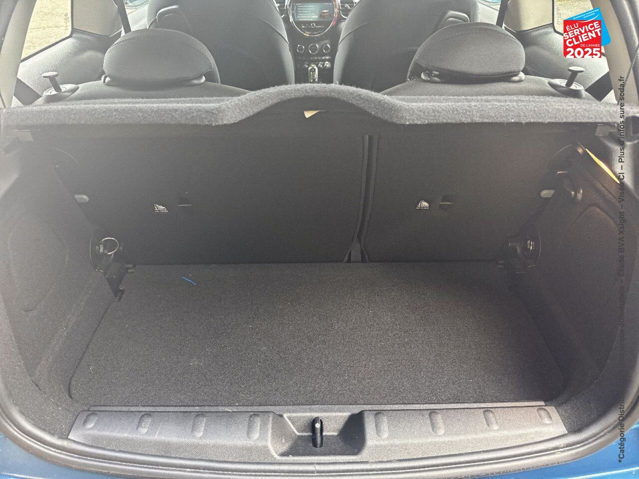 Véhicule d'occasion MINI MINI COOPER SE 184CH EDITION PREMIUM BVA 5CV SIEGES CHAUF GPS CAMERA chez BMW Pontarlier
