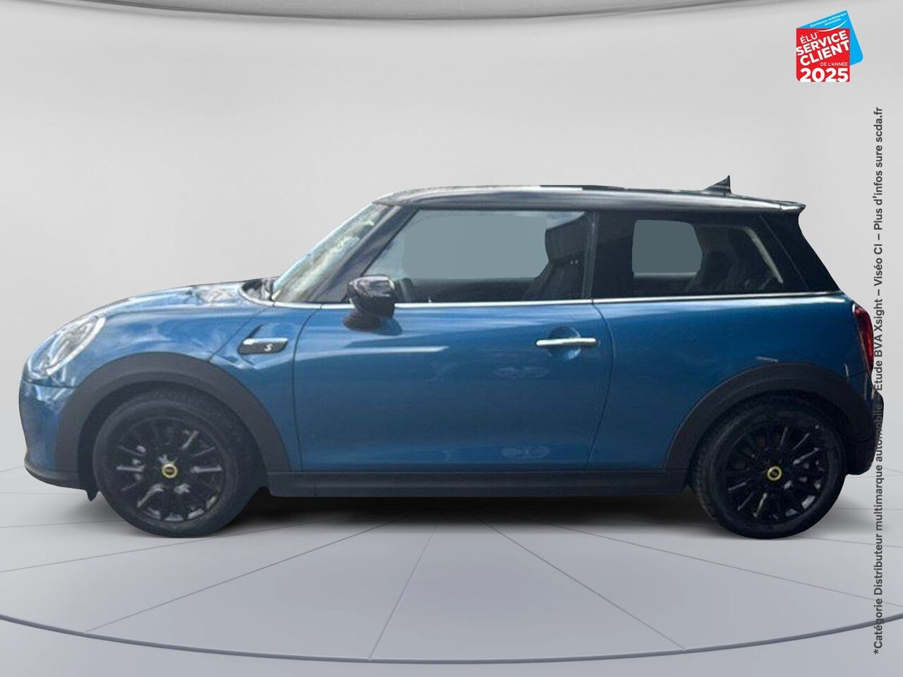 Véhicule d'occasion MINI MINI COOPER SE 184CH EDITION PREMIUM BVA 5CV SIEGES CHAUF GPS CAMERA chez BMW Pontarlier