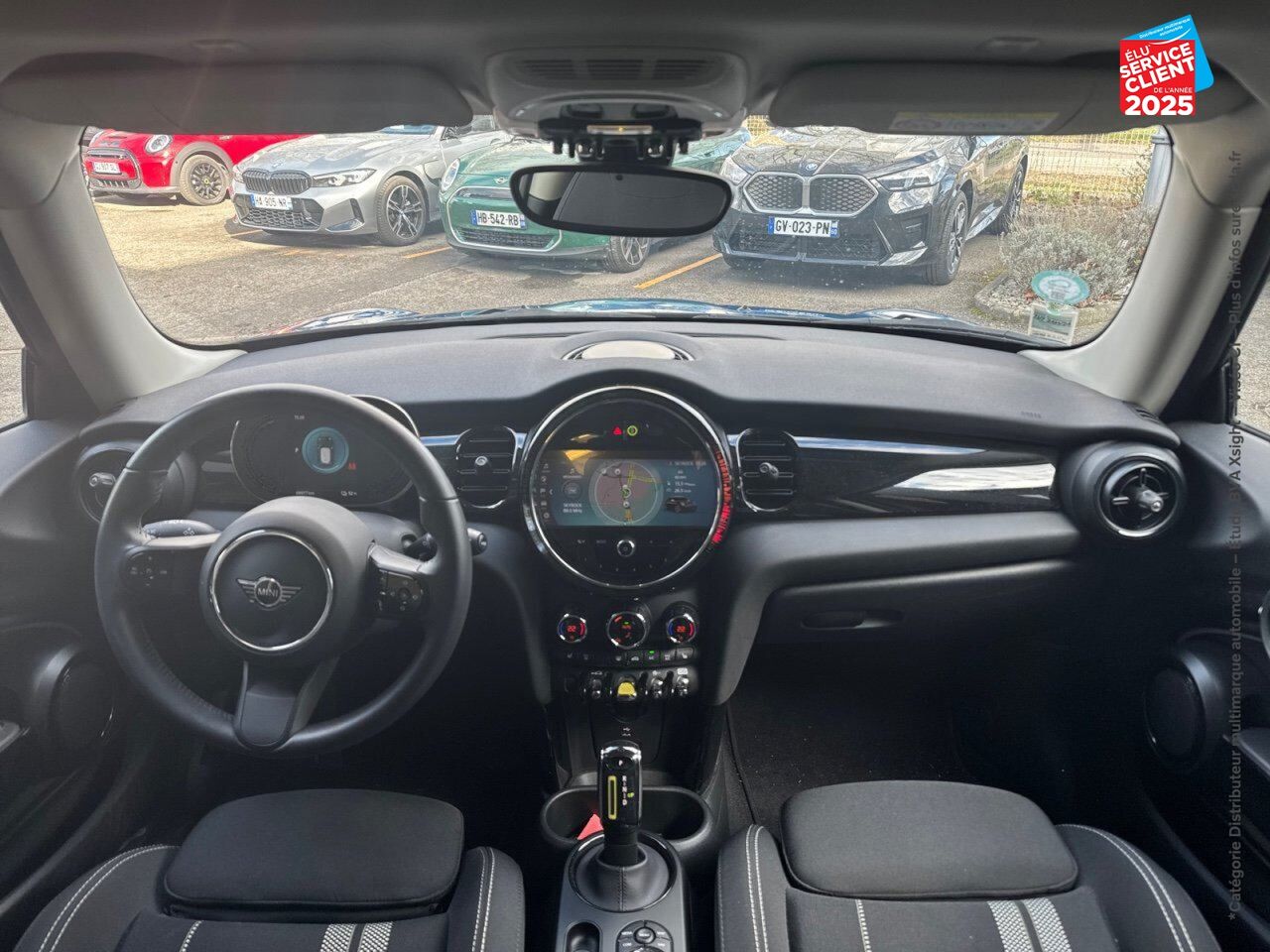 Véhicule d'occasion MINI MINI COOPER SE 184CH EDITION PREMIUM BVA 5CV SIEGES CHAUF GPS CAMERA chez BMW Pontarlier