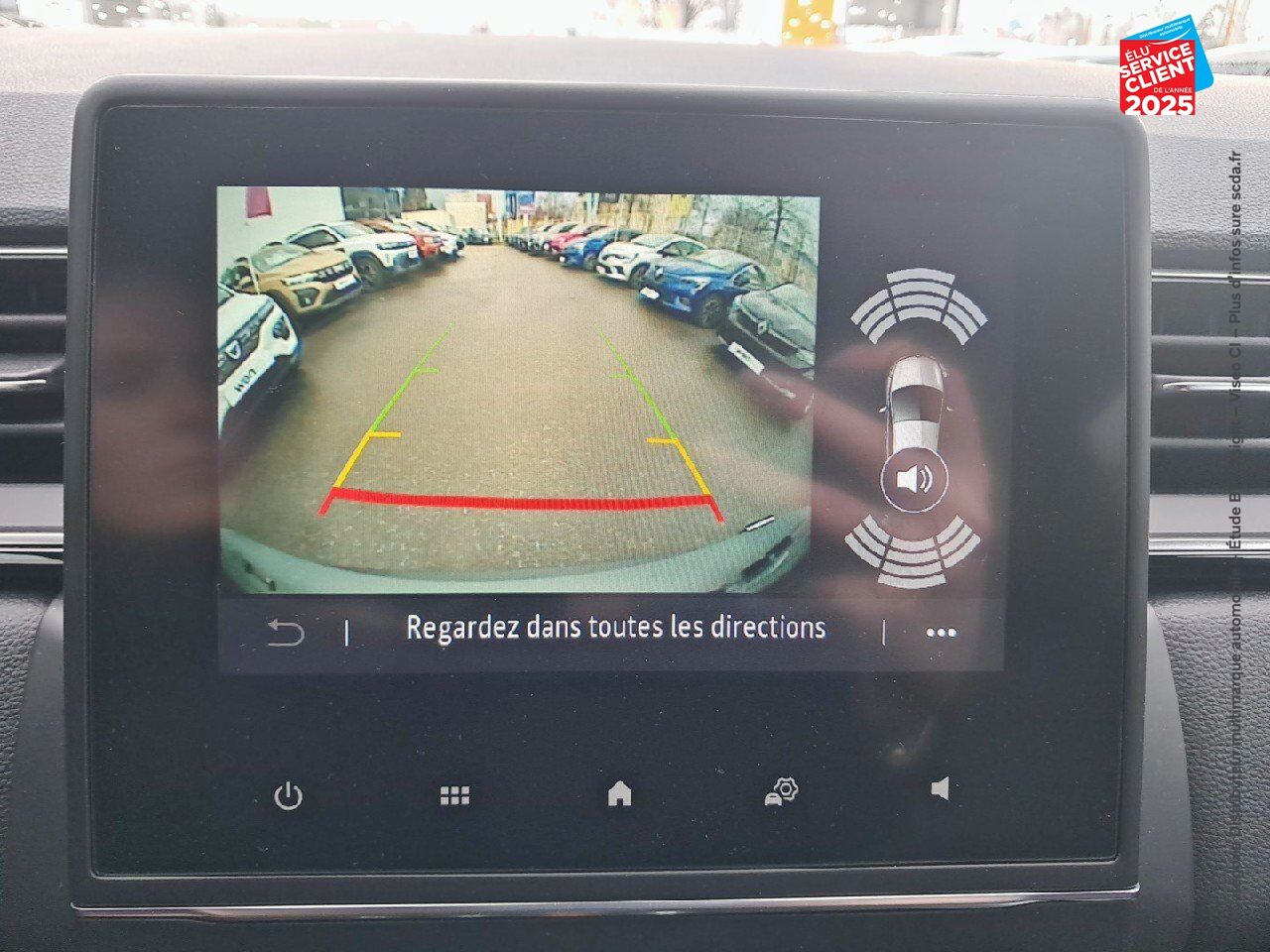 Véhicule d'occasion RENAULT CAPTUR 1.6 E-TECH HYBRIDE 145CH RIVE GAUCHE GPS CAMERA chez Renault Saint-Louis