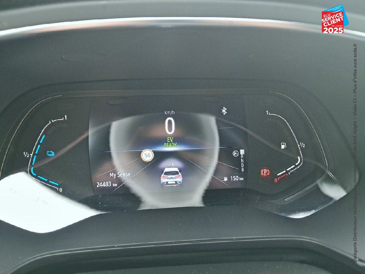 Véhicule d'occasion RENAULT CAPTUR 1.6 E-TECH HYBRIDE 145CH RIVE GAUCHE GPS CAMERA chez Renault Saint-Louis