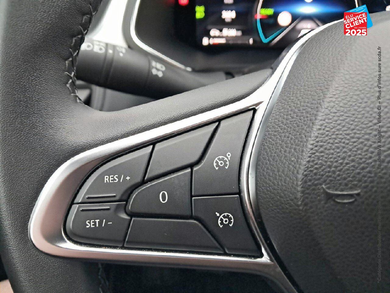 Véhicule d'occasion RENAULT CAPTUR 1.6 E-TECH HYBRIDE 145CH TECHNO FAST TRACK GPS CAMERA chez Nissan Belfort