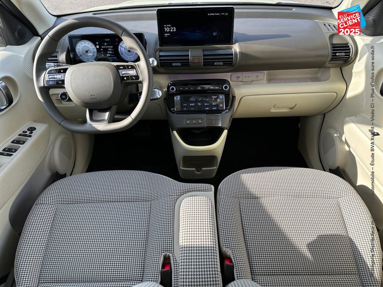 Véhicule d'occasion HYUNDAI INSTER 49 KWH 115 CH CREATIVE GPS FEUX LED CARPLAY CAMERA DE RECUL chez Hyundai Colmar