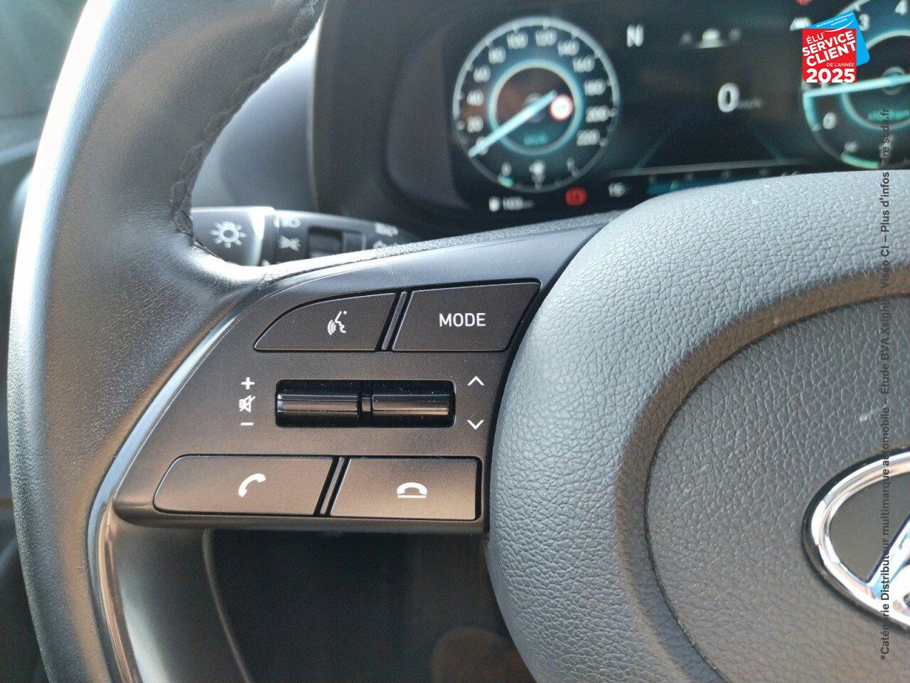 Véhicule d'occasion HYUNDAI BAYON 1.0 T-GDI 100CH HYBRID 48V INTUITIVE CAMERA chez Hyundai Epernay