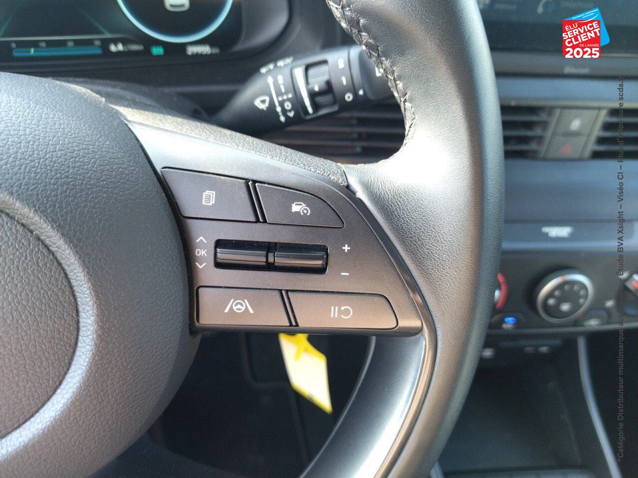 Véhicule d'occasion HYUNDAI BAYON 1.0 T-GDI 100CH HYBRID 48V INTUITIVE CAMERA chez Hyundai Epernay