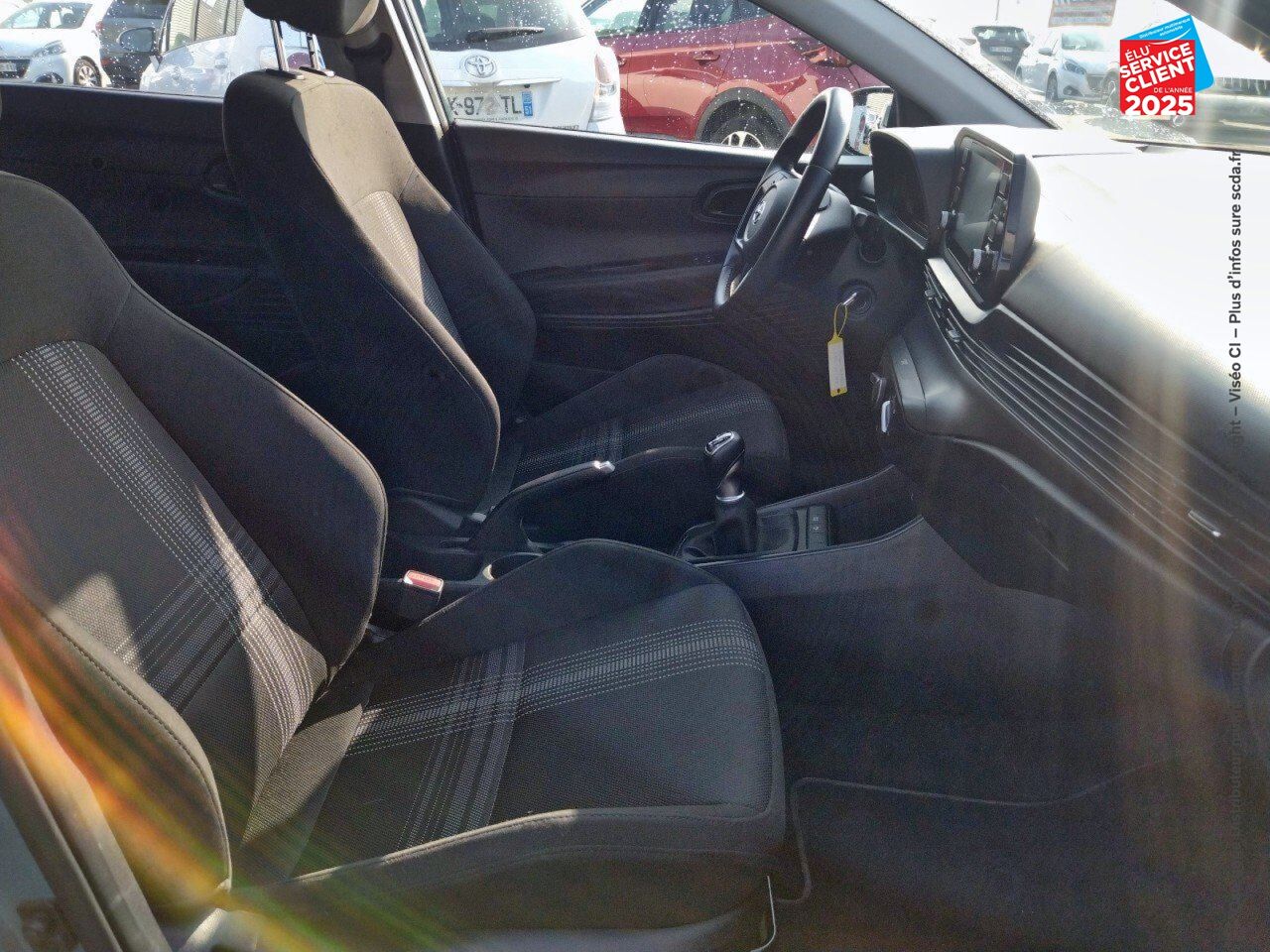 Véhicule d'occasion HYUNDAI BAYON 1.0 T-GDI 100CH HYBRID 48V INTUITIVE CAMERA chez Hyundai Epernay
