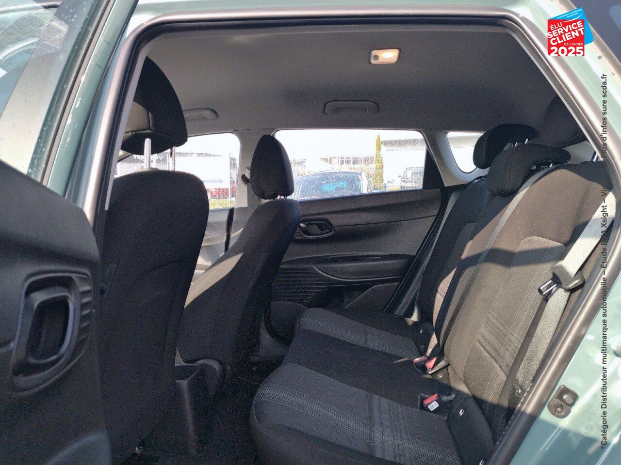 Véhicule d'occasion HYUNDAI BAYON 1.0 T-GDI 100CH HYBRID 48V INTUITIVE CAMERA chez Hyundai Epernay