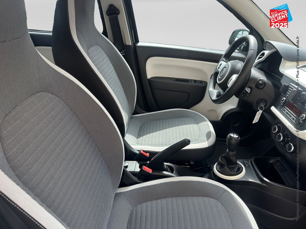 Véhicule d'occasion RENAULT TWINGO 1.0 SCE 65CH LIMITED - 21MY chez Opel Dijon