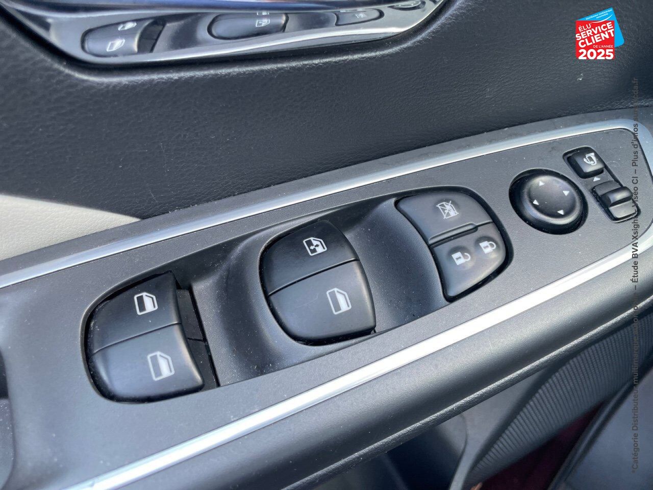Véhicule d'occasion NISSAN MICRA 1.0 IG-T 100CH N-CONNECTA 2020 GPS CAMERA CARPLAY chez Renault Saint-Louis