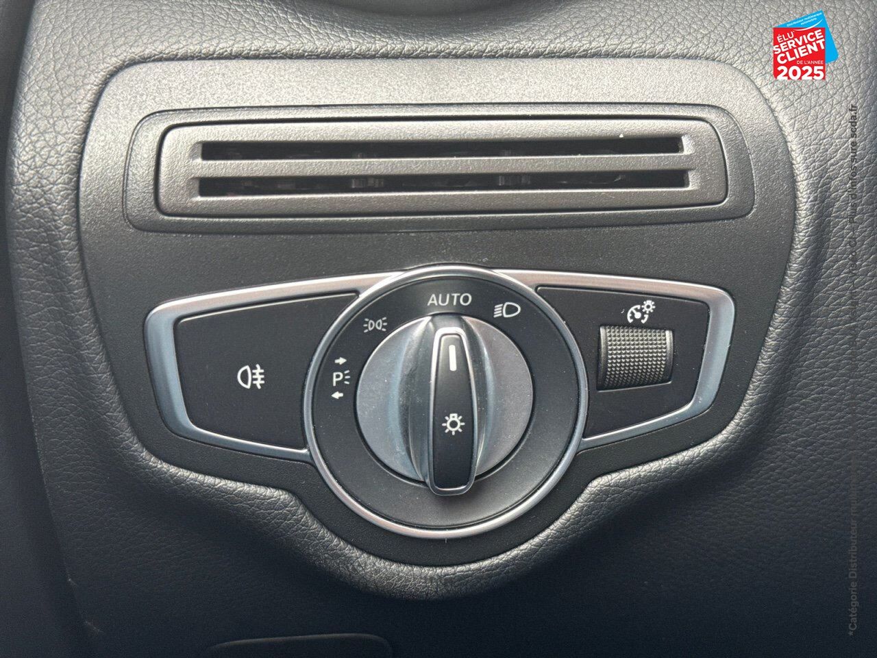Véhicule d'occasion MERCEDES-BENZ GLC 300 D 245CH AMG LINE 4MATIC 9G-TRONIC chez Dacia Montbéliard