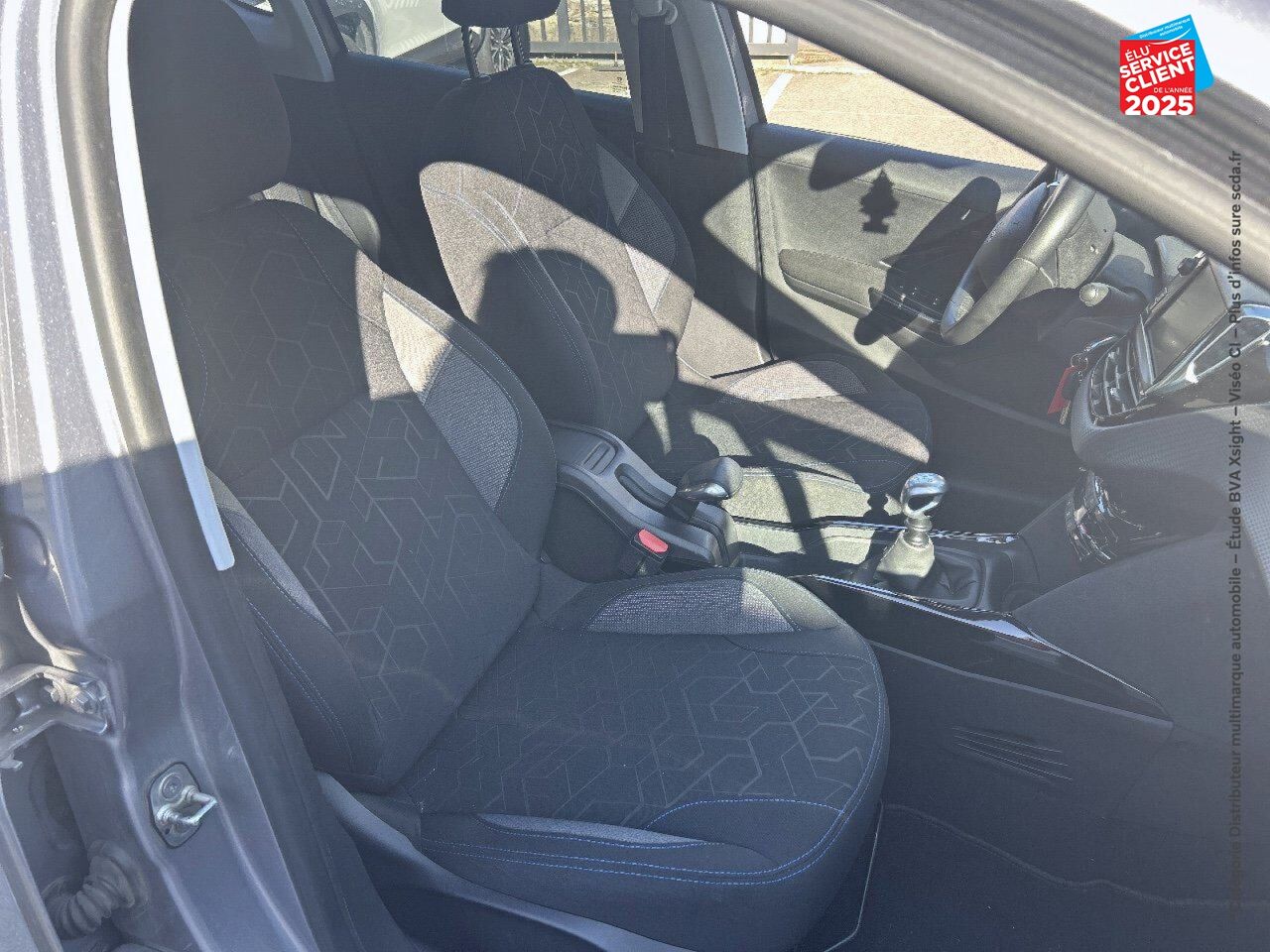 Véhicule d'occasion PEUGEOT 2008 1.2 PURETECH 130CH E6.C SIGNATURE S/S chez Renault Saint-Louis