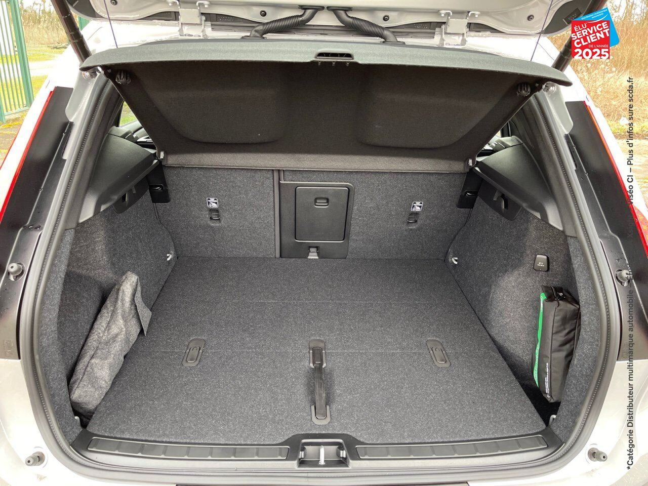 Véhicule d'occasion VOLVO XC40 B3 163CH ULTRA DCT 7 chez Volvo Epernay