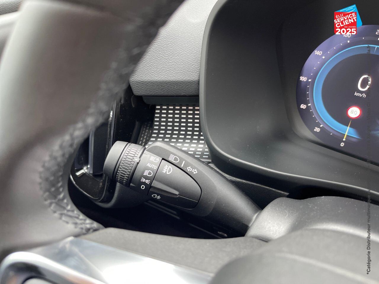 Véhicule d'occasion VOLVO XC40 B3 163CH ULTRA DCT 7 chez Volvo Epernay