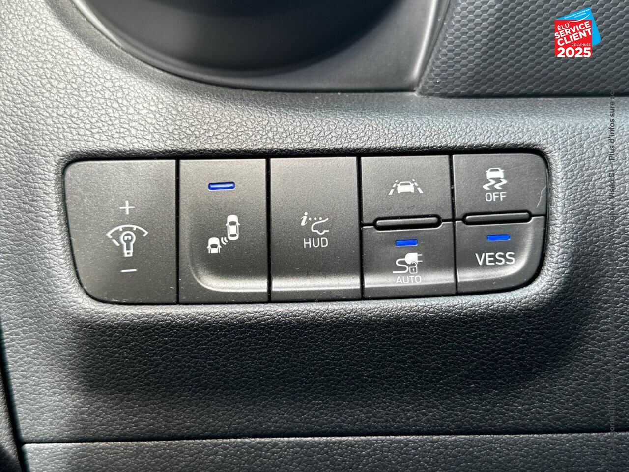 Véhicule d'occasion HYUNDAI KONA ELECTRIC 204CH EXECUTIVE EURO6D-T EVAP SIEGES CHAUF/CUIR GPS CAMERA CARPLAY chez Hyundai Epernay
