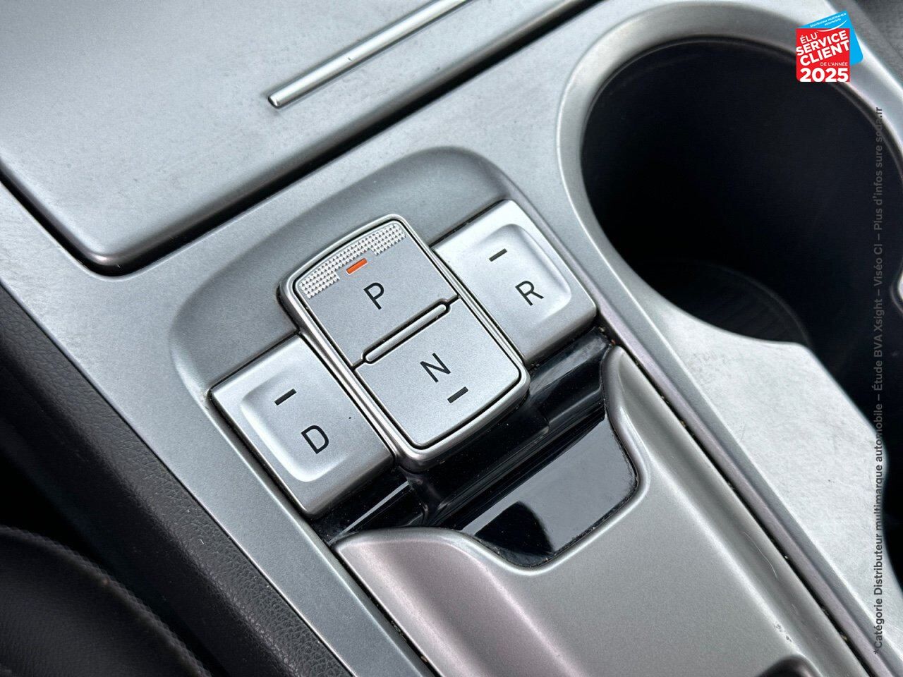 Véhicule d'occasion HYUNDAI KONA ELECTRIC 204CH EXECUTIVE EURO6D-T EVAP SIEGES CHAUF/CUIR GPS CAMERA CARPLAY chez Hyundai Epernay