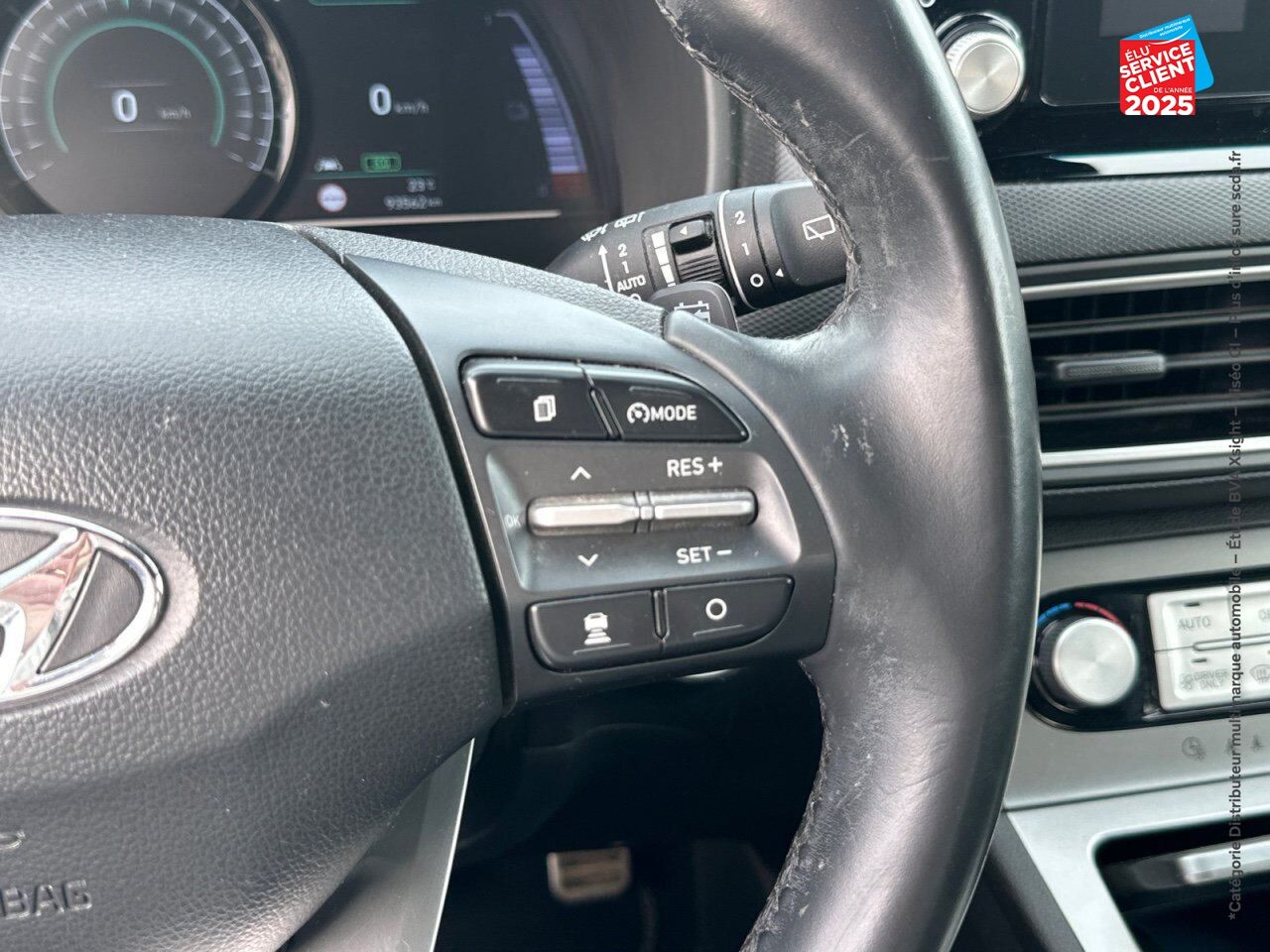 Véhicule d'occasion HYUNDAI KONA ELECTRIC 204CH EXECUTIVE EURO6D-T EVAP SIEGES CHAUF/CUIR GPS CAMERA CARPLAY chez Hyundai Epernay