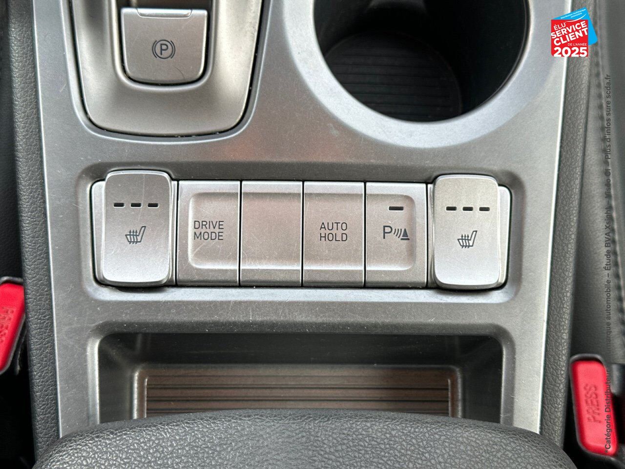 Véhicule d'occasion HYUNDAI KONA ELECTRIC 204CH EXECUTIVE EURO6D-T EVAP SIEGES CHAUF/CUIR GPS CAMERA CARPLAY chez Hyundai Epernay