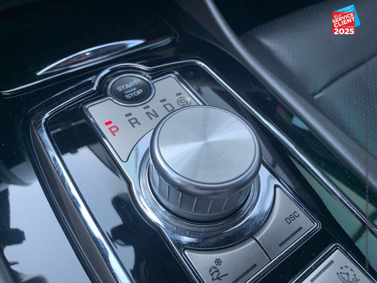Véhicule d'occasion JAGUAR XK COUPE 5.0 V8 R SIEGES CHAUF/CUIR VOLANT CHAUF GPS B/WILKINS chez Toyota Thionville