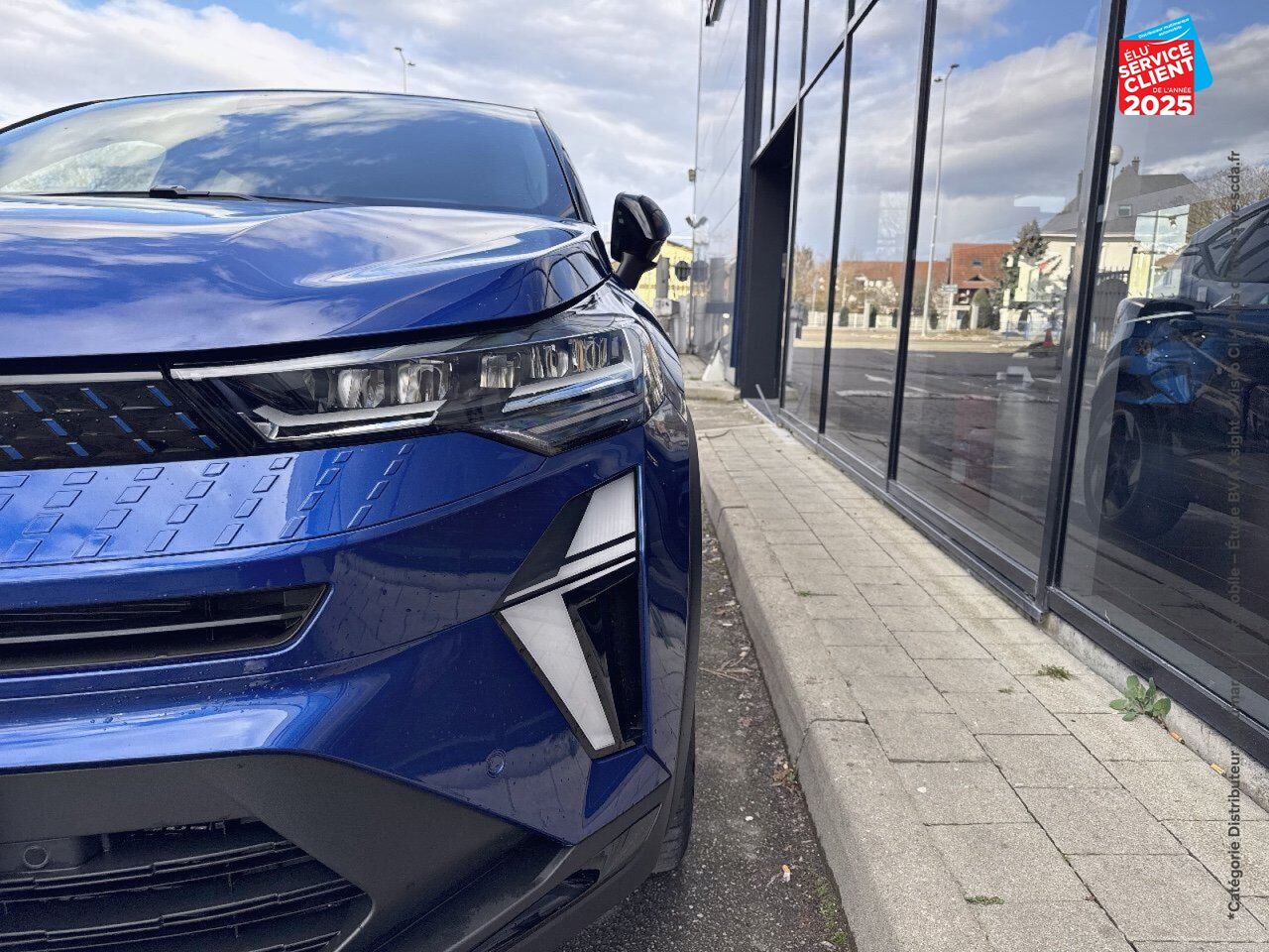 Véhicule d'occasion RENAULT CAPTUR 1.6 E-TECH FULL HYBRID 145CH TECHNO chez Opel Verdun