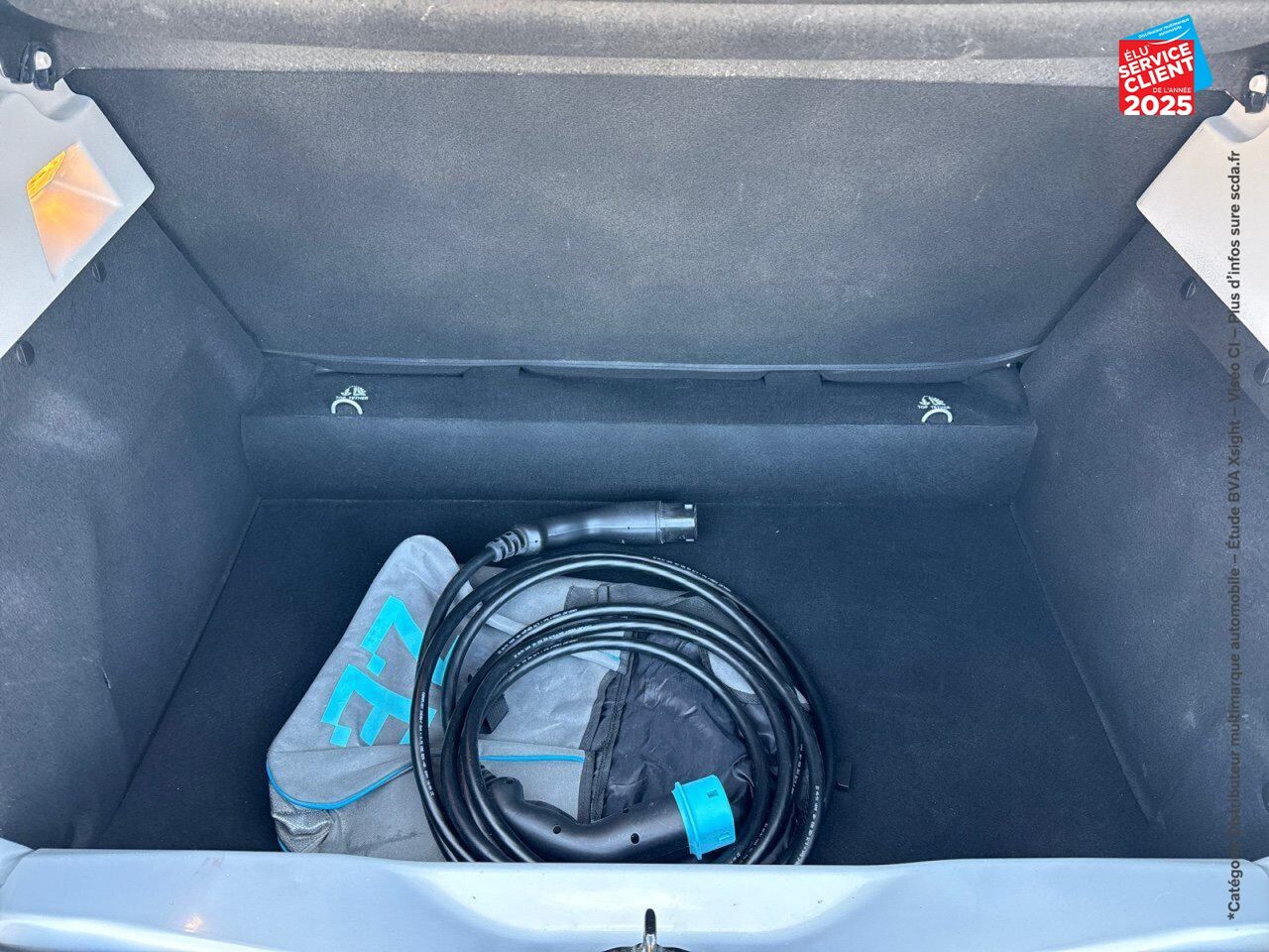 Véhicule d'occasion RENAULT ZOE INTENS CHARGE NORMALE TYPE 2 GPS - ACHAT INTEGRAL chez Primocar
