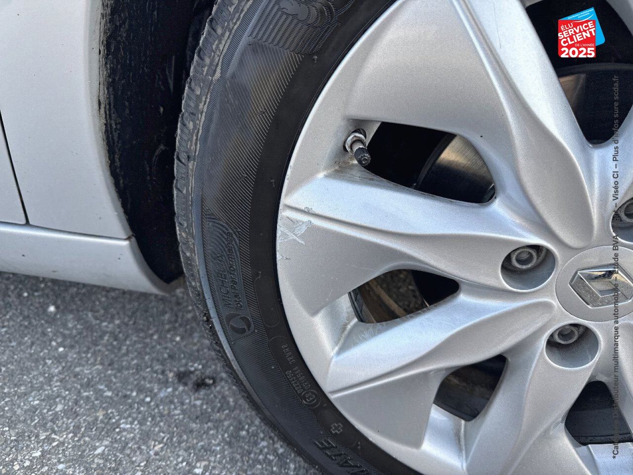 Véhicule d'occasion RENAULT ZOE INTENS CHARGE NORMALE TYPE 2 GPS - ACHAT INTEGRAL chez Primocar