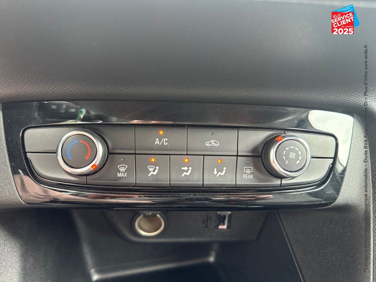 Véhicule d'occasion OPEL CORSA 1.2 75CH ELEGANCE BUSINESS chez Toyota Verdun