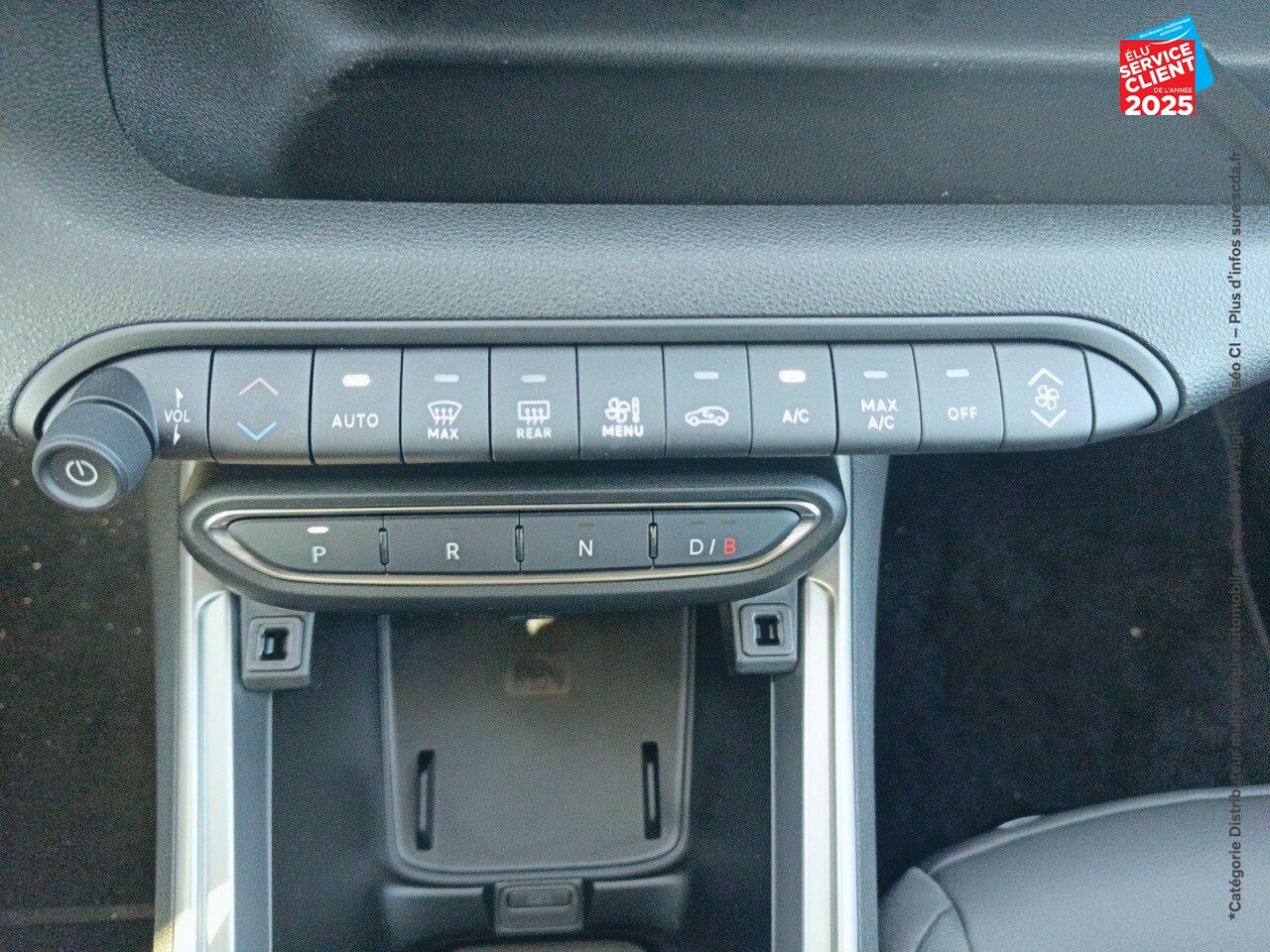 Véhicule d'occasion JEEP AVENGER ELECTRIQUE 156CH 115KW SUMMIT chez HESS Automobile