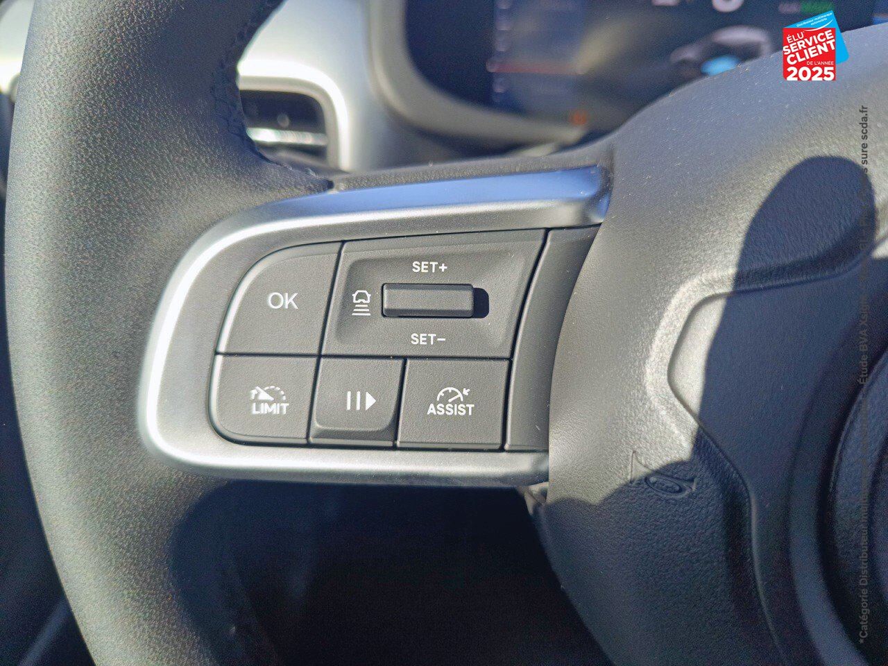 Véhicule d'occasion JEEP AVENGER ELECTRIQUE 156CH 115KW SUMMIT chez HESS Automobile