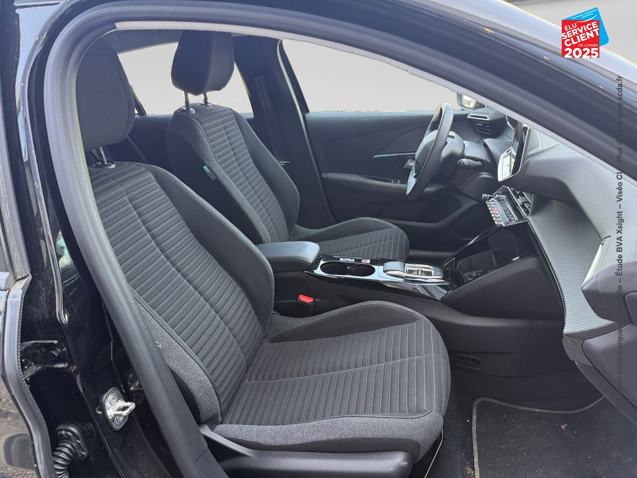 Véhicule d'occasion PEUGEOT 208 E-136CH STYLE CAMERA CARPLAY chez Renault Saint-Louis