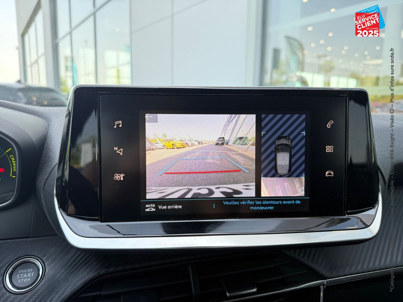 Véhicule d'occasion PEUGEOT 208 E-136CH STYLE CAMERA CARPLAY chez Renault Saint-Louis