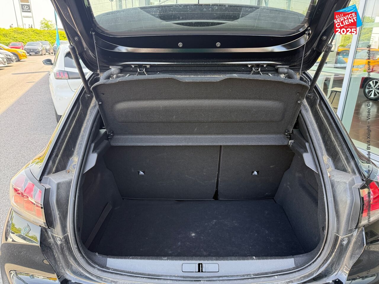 Véhicule d'occasion PEUGEOT 208 E-136CH STYLE CAMERA CARPLAY chez Renault Saint-Louis
