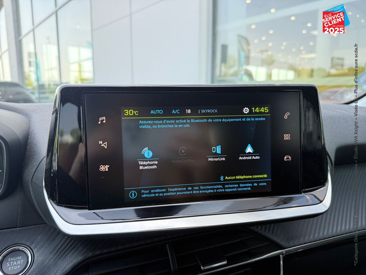 Véhicule d'occasion PEUGEOT 208 E-136CH STYLE CAMERA CARPLAY chez Renault Saint-Louis