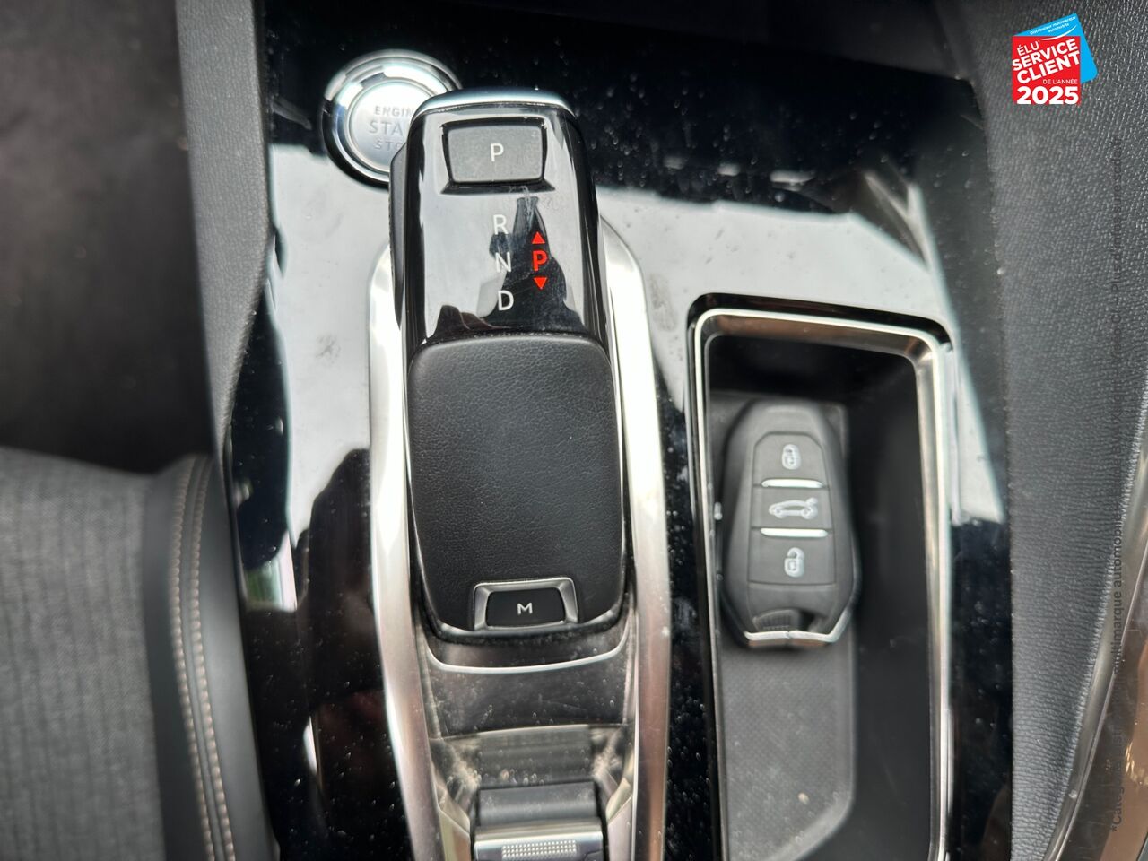Véhicule d'occasion PEUGEOT 3008 1.2 PURETECH 130CH SS GT LINE EAT8 chez Toyota Saint Dizier