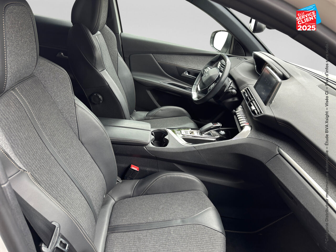 Véhicule d'occasion PEUGEOT 3008 1.2 PURETECH 130CH SS GT LINE EAT8 chez Toyota Saint Dizier