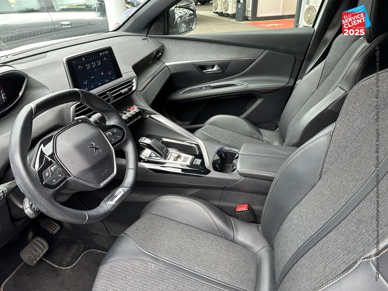 Véhicule d'occasion PEUGEOT 3008 1.2 PURETECH 130CH SS GT LINE EAT8 chez Toyota Saint Dizier