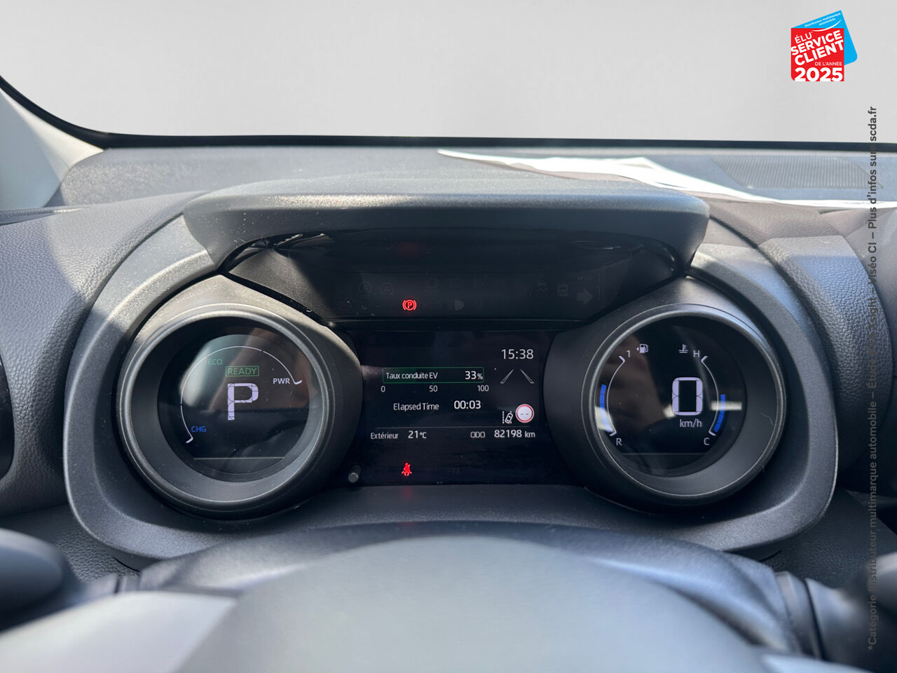 Véhicule d'occasion TOYOTA YARIS 116H DESIGN 5P CAMERA CARPLAY chez Toyota Besançon