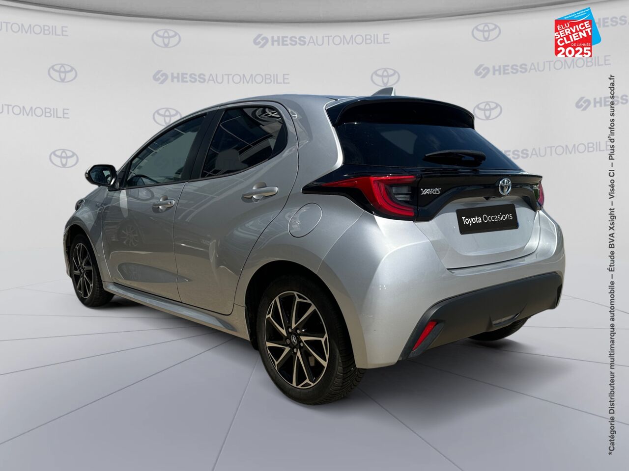 Véhicule d'occasion TOYOTA YARIS 116H DESIGN 5P CAMERA CARPLAY chez Toyota Besançon
