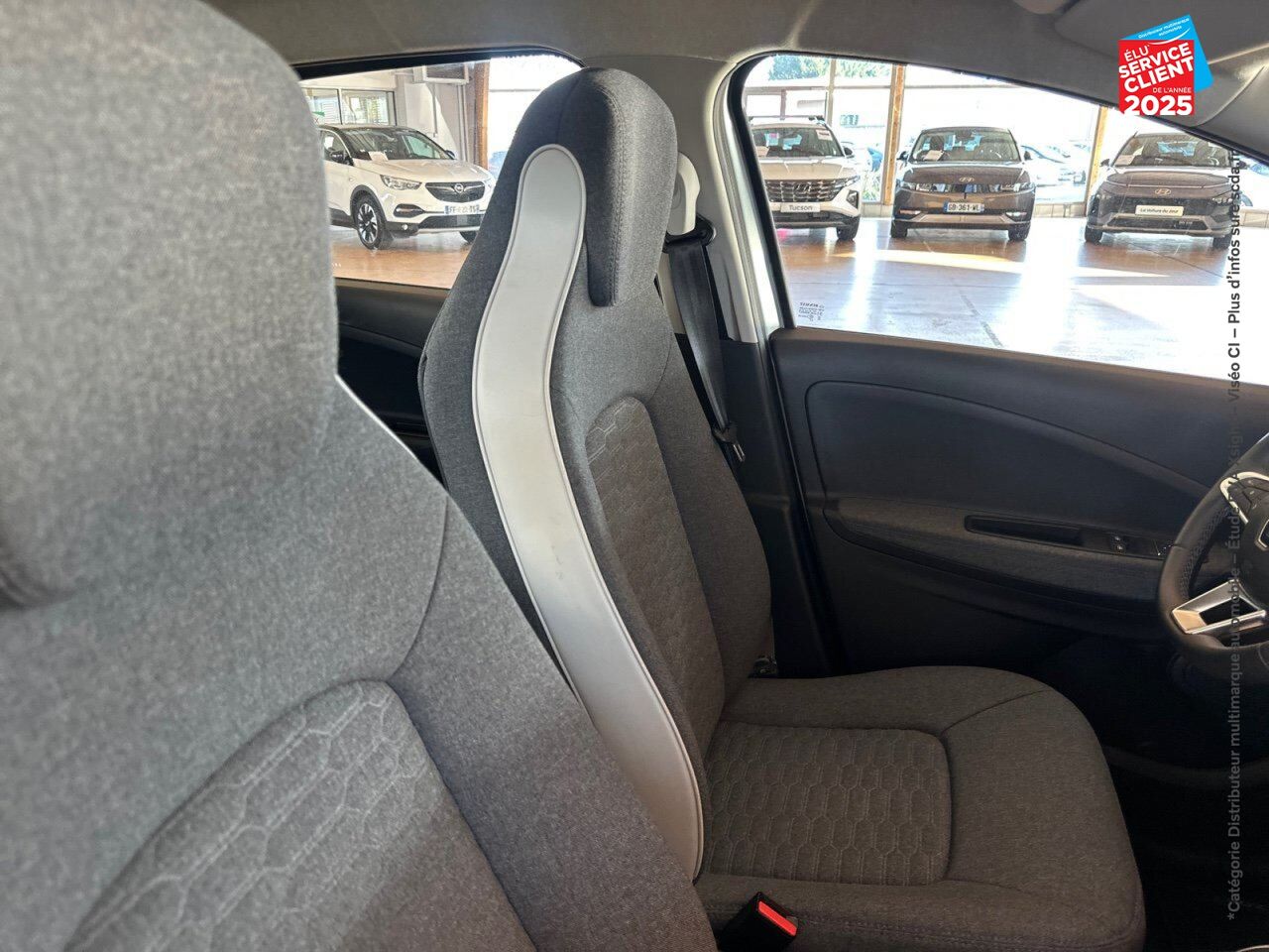 Véhicule d'occasion RENAULT ZOE E-TECH LIMITED CHARGE NORMALE R110 ACHAT INTEGRAL GPS RADAR AV/AR chez Hyundai Chalons